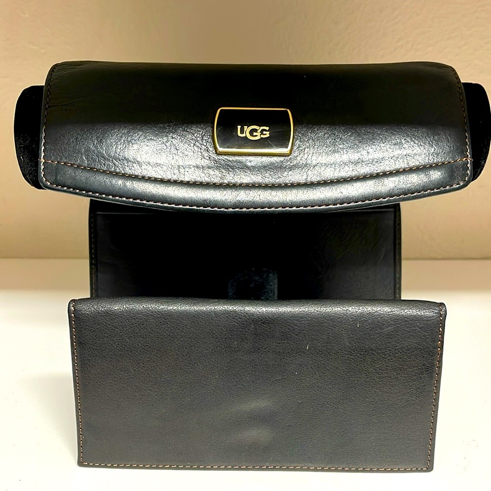 UGG wallet with check book holder